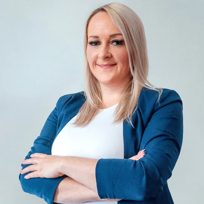 ERGO  
Juliane Zscherpel