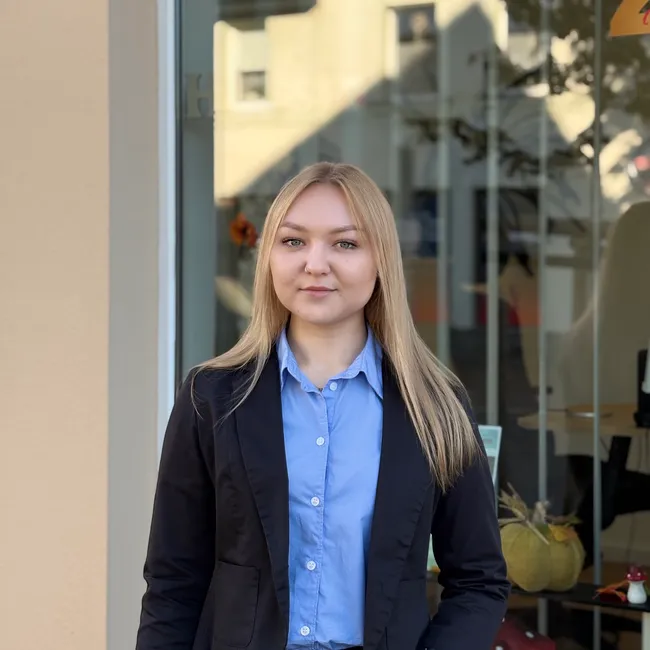 ERGO  
Irina Buchkammer