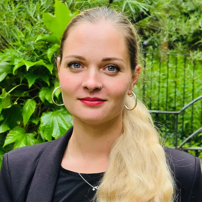 ERGO
Vilena Yaremchuk