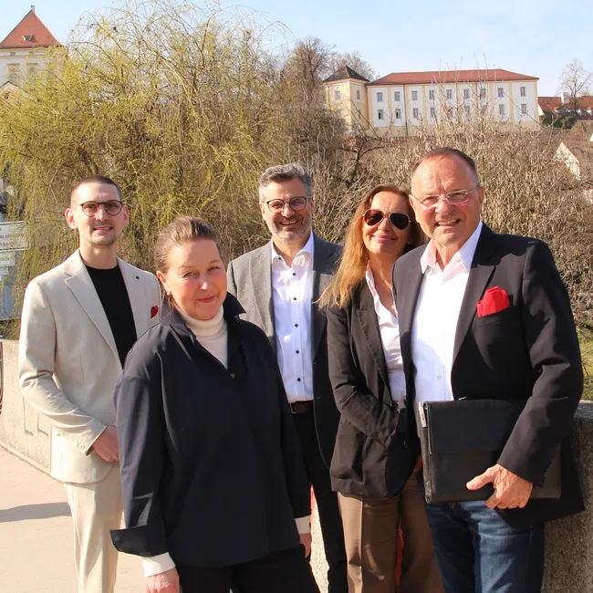 ERGO Versicherung
Daniel Bachhuber