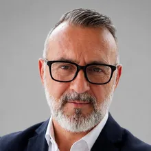 Murat Bayrak