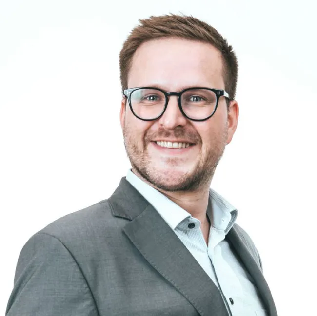 ERGO  
Maximilian Baltes