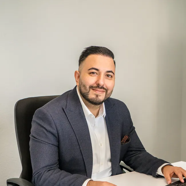 ERGO  Geschäftsstelle
Reza Moinian