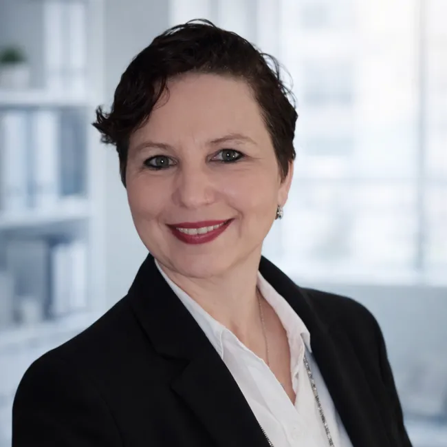 ERGO Versicherung
Stephanie Schüler