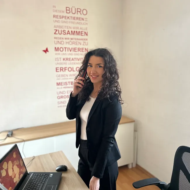 ERGO Hauptagentur 
Leanne Linder