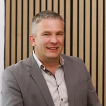Stefan Schröder