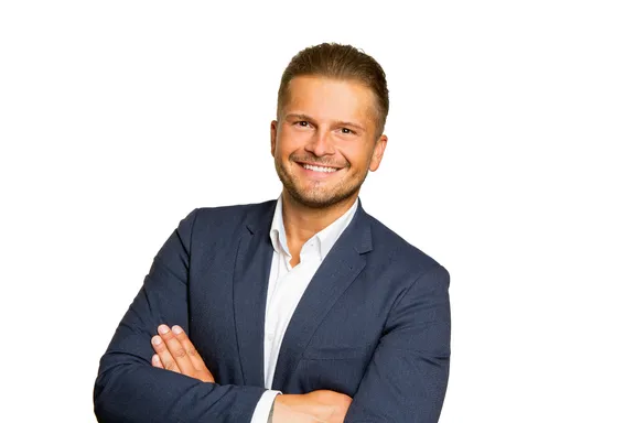 ERGO Versicherung Niko Loewe Birkerstr. 10 42651 Solingen