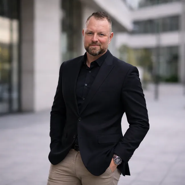 ERGO Versicherung 
Rene Köhler 
