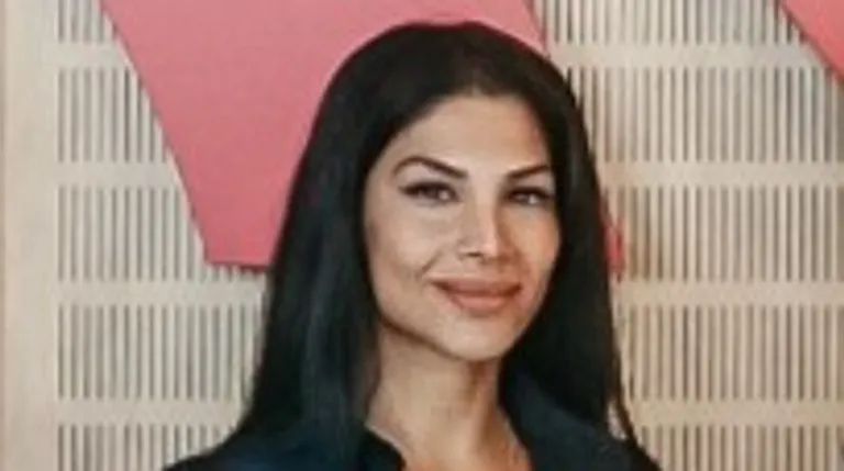 Esma Ekmekci 