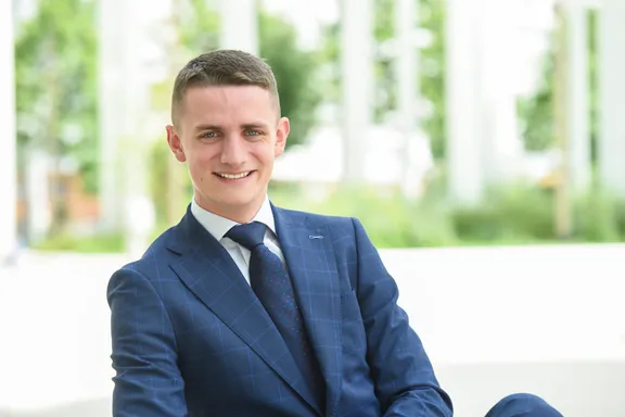 ERGO Versicherung Matti Hollenbach Thomasiusstr. 2 04109 Leipzig