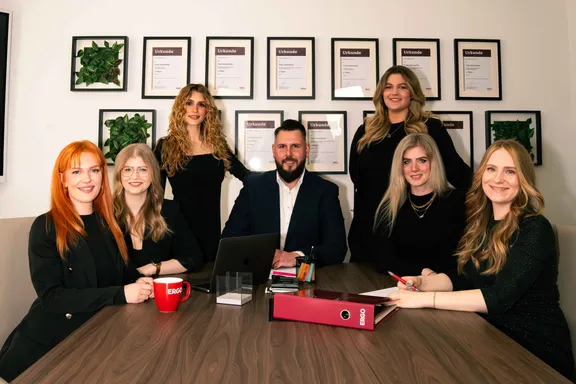 ERGO Hauptagentur Lisa Schneider Gröpplerstraße 77-79 04179 Leipzig