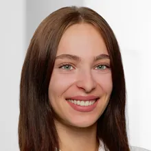 Gazal Magdalena Douchi