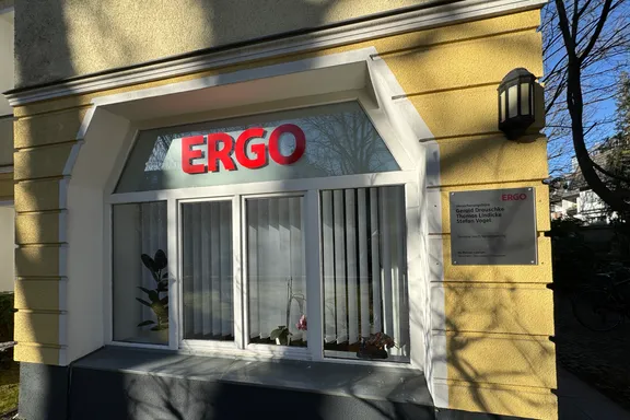 ERGO Versicherung Thomas Lindicke Ferdinandstr. 14 12209 Berlin