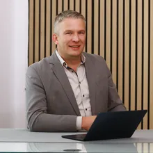 Stefan Schröder