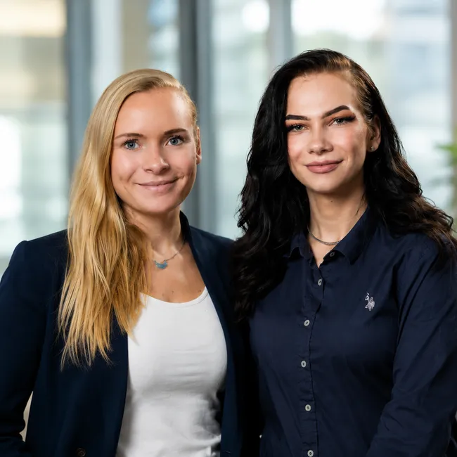 ERGO Versicherung Neustrelitz
Celine Przybylla & Nele-Marlen Bolsewig