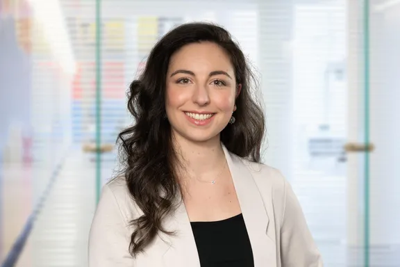 DKV Deutsche Krankenversicherung Miriam J. Giusti Burgstr. 9 42103 Wuppertal