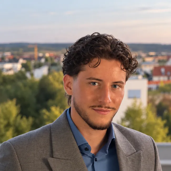 ERGO  
Juan Luca Seifert Baldovi
