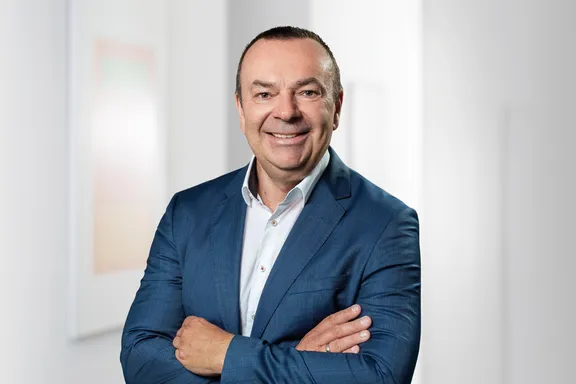 ERGO Versicherung Henrik Kretschmer Marktstr. 44 17309 Pasewalk