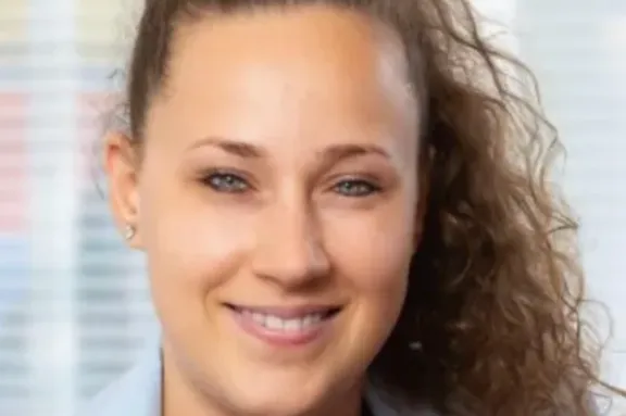 ERGO Versicherung Madeleine Libano Lilienthalstraße 5c 12529 Schönefeld