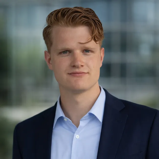 ERGO  
Julius Tadeo Wohlenberg