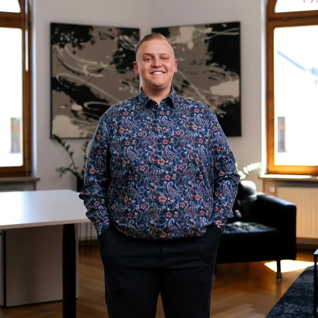 Hauptagentur
Elias Loth