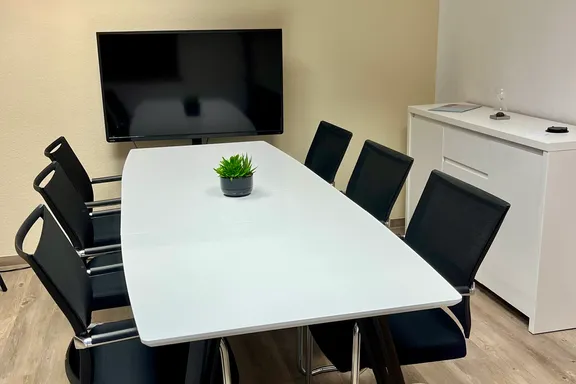 ERGO Agentur Tim Burchardt Kirchstraße 19 04552 Borna