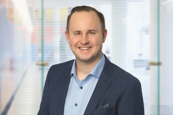 ERGO Versicherung Matthias Hall Lortzingstr. 18 18119 Rostock