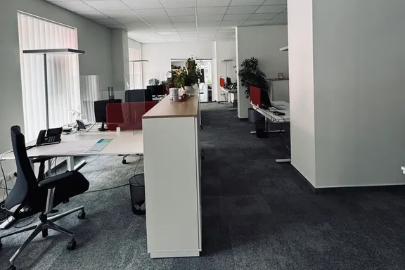 Hauptagentur Amin Huber Schleißheimer Str. 47 80797 München