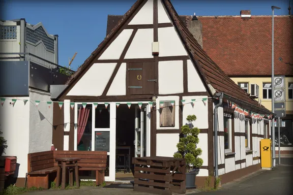 ERGO Versicherung Daniel Jordan Bachstraße 16a 90613 Großhabersdorf