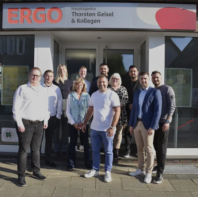 Komm zu uns - 
gemeinsam packen wir es an !

Thorsten Geisel & Team


