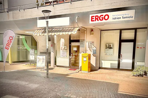 ERGO Versicherung Adrian Tamiola Berliner Allee 31 66740 Saarlouis