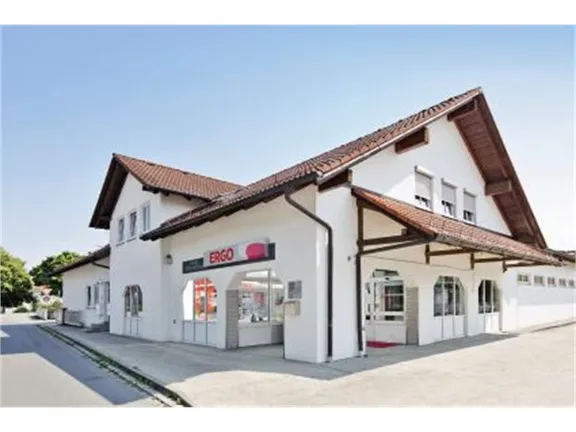 ERGO Versicherung Franz Schraufnagl Bahnanlage 3 94428 Eichendorf