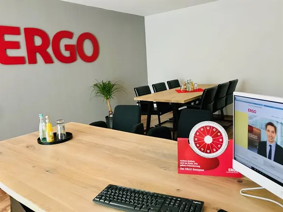 ERGO Versicherung Marco Ken Pecher Birklück 14 24999 Wees