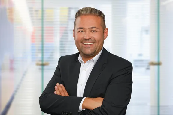 ERGO Versicherung Salih Ünal Mollenbachstrasse 10 71229 Leonberg