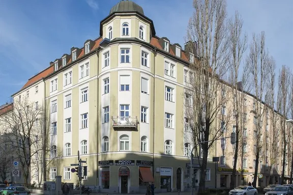 ERGO Versicherung Lindwurmstraße Christoph Wagner Lindwurmstr. 60 80337 München