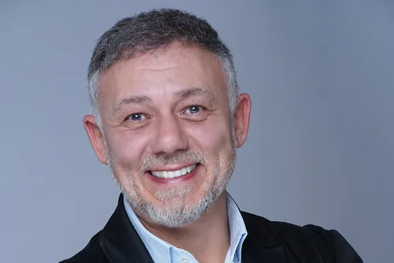 ERGO Versicherung Sebastian Drag Lucy-Lameck-Straße 22/23 12049 Berlin