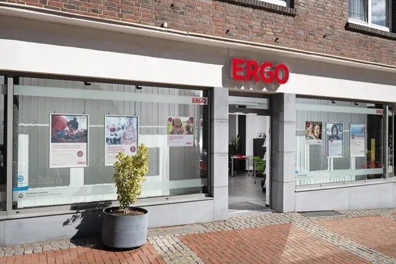 ERGO Versicherung Daniel Göttgens Carolus-Magnus-Straße 48 52531 Übach-Palenberg