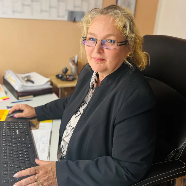 ERGO  
Annett Bouillardt