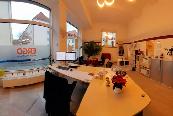 ERGO Versicherung Kerstin Manteuffel Straße der Glasmacher 8 02943 Weißwasser/O.L.