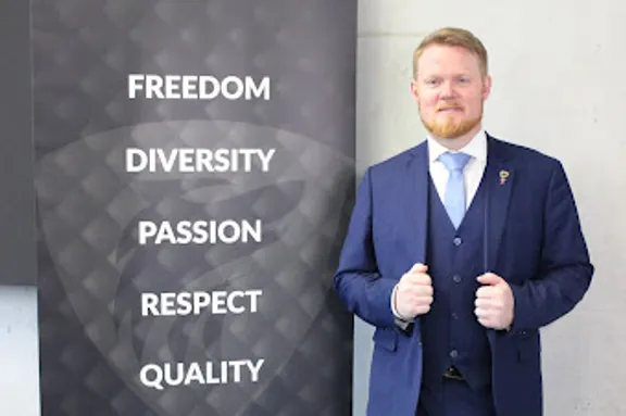 ERGO Pro Marcel Sattler Graf-Bothmerstr. 8 86157 Augsburg