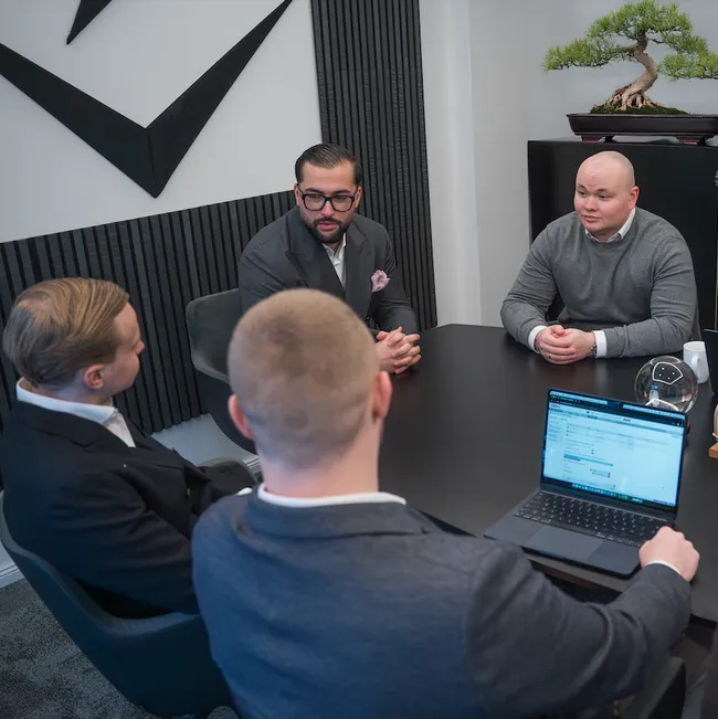 Versicherungsbüro
Sayahi & Partner