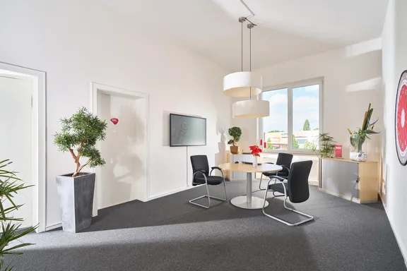 ERGO Versicherung Hannover - Dean Ahlborn Jordanstraße 26 30173 Hannover