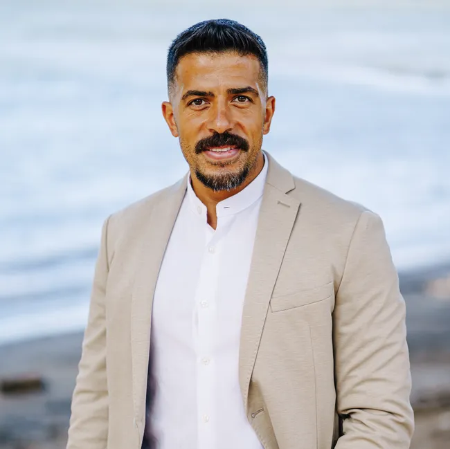 ERGO Hauptagentur 
Navid Nassai