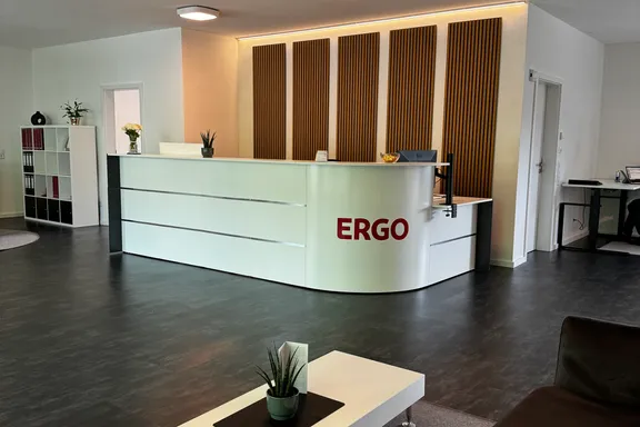 ERGO Versicherung Dennis Heinze Schaffhauser Str. 6 79713 Bad Säckingen