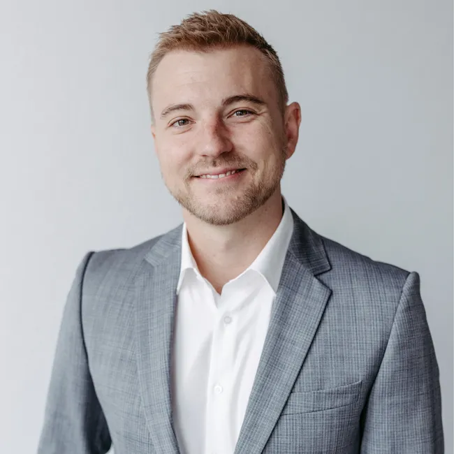 ERGO Geschäftsstelle 
Julian Clajus