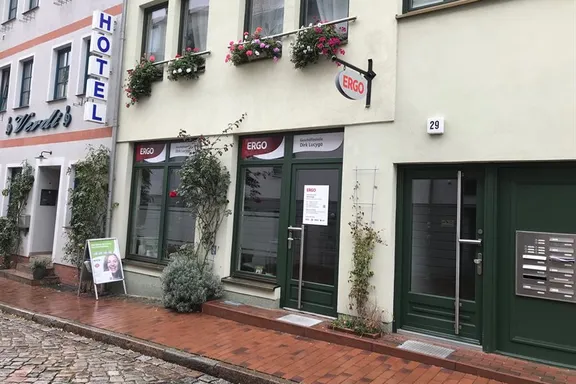 ERGO Versicherung Dirk Lucyga Wollenweberstraße 29 18055 Rostock