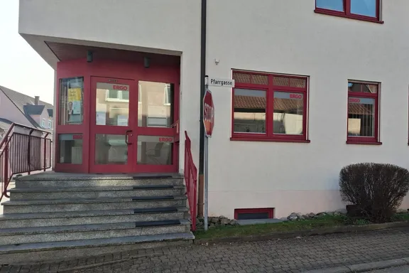 ERGO Versicherung Geschäftsstelle Christopher Tim Reimer Pfarrgasse 1 78652 Deißlingen
