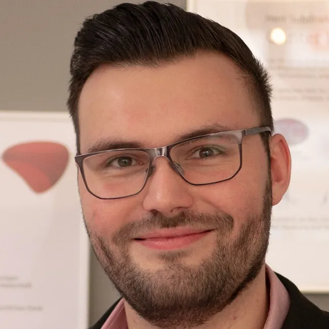 Generalagent der Bezirksdirektion Hartlieb
Nino Hunczak