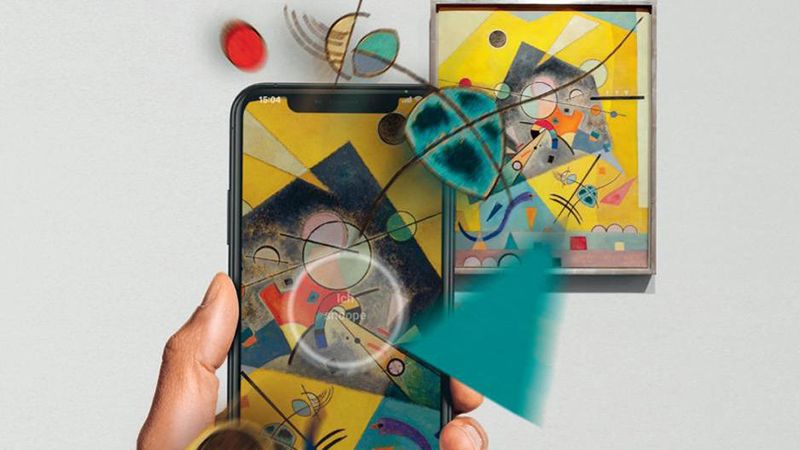 Handy fotografiert Kunstwerk