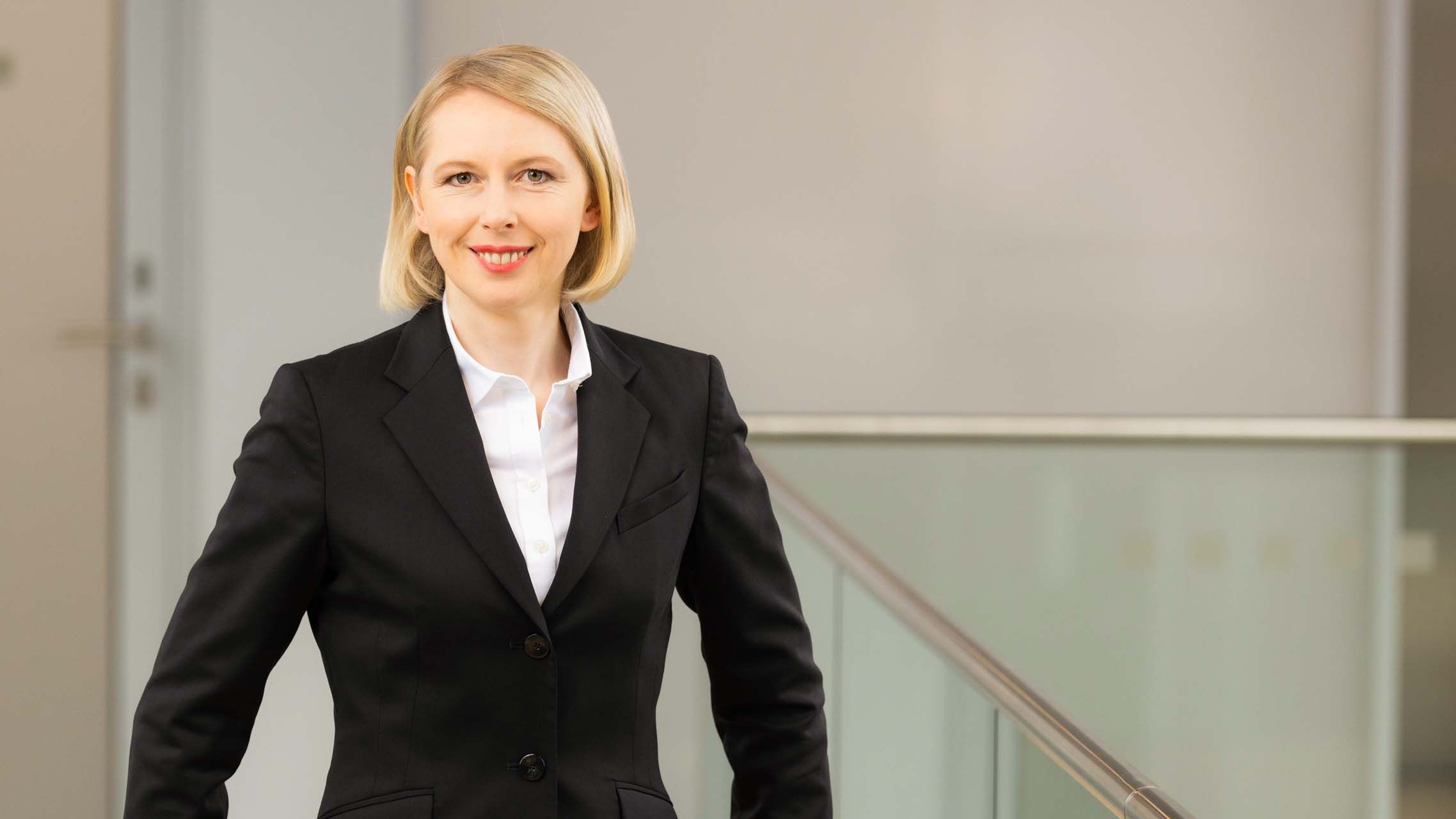 Helena Biewer, Bereichsleiterin Spartenmanagement Unfall